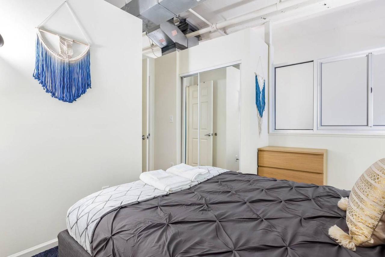 Ferienwohnung Trifecta 2BR Free Parking Modern Superhost Durham Exterior foto